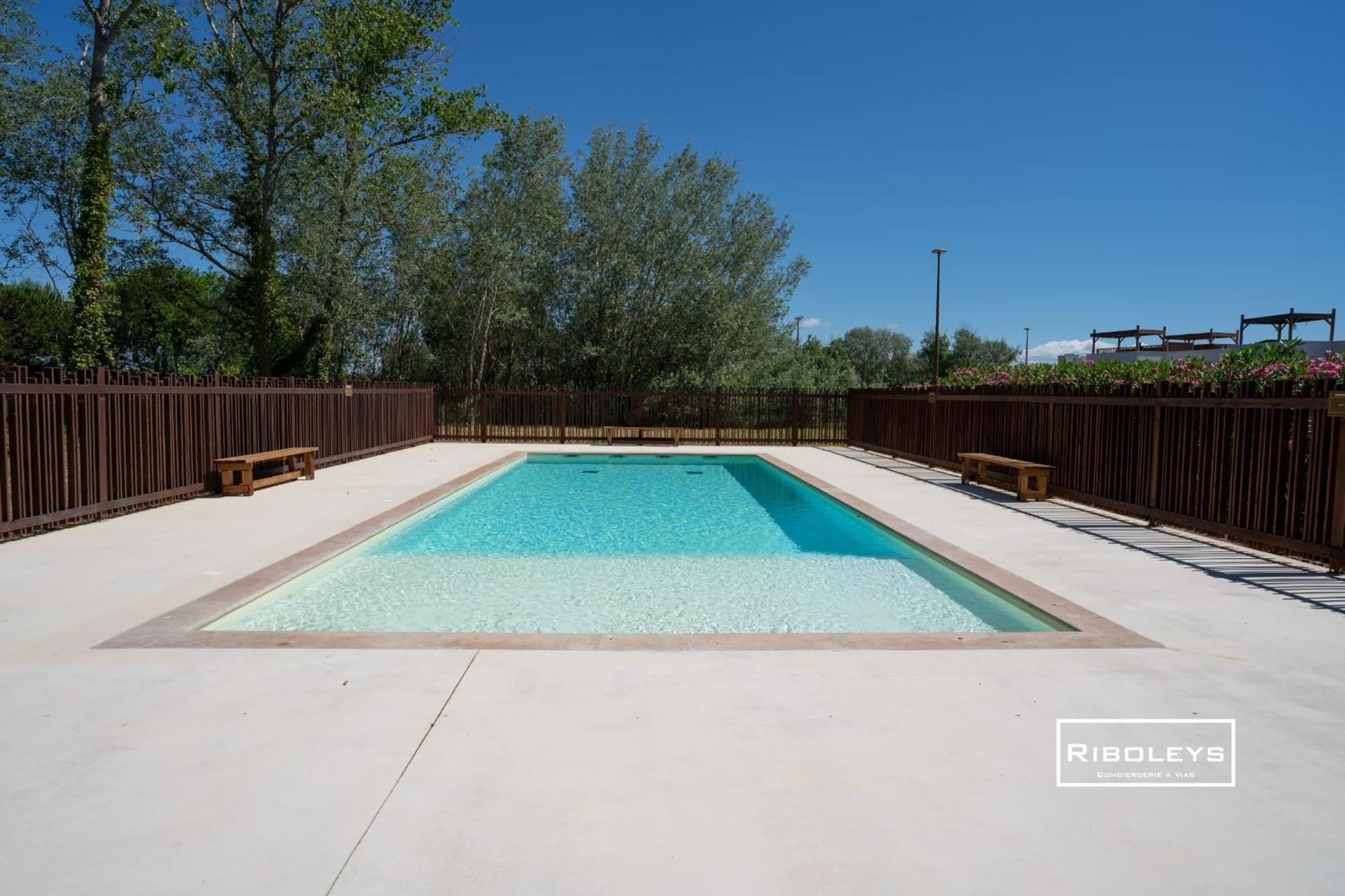 Villa T3 Climatisee En Residence Avec Piscine Vias Εξωτερικό φωτογραφία
