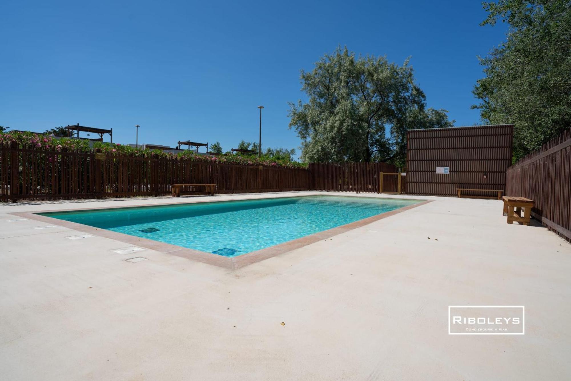 Villa T3 Climatisee En Residence Avec Piscine Vias Εξωτερικό φωτογραφία