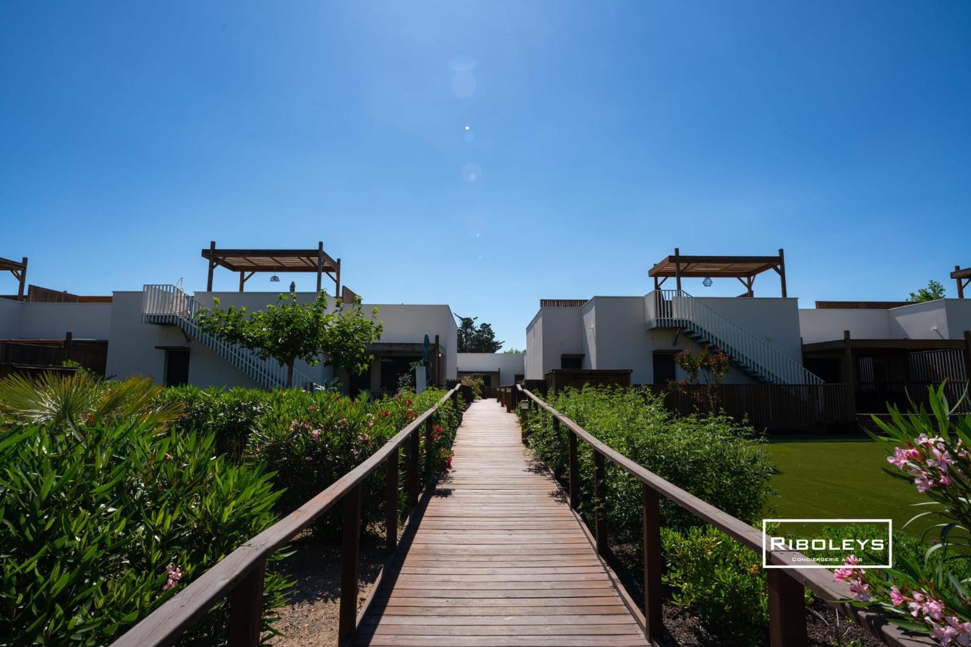 Villa T3 Climatisee En Residence Avec Piscine Vias Εξωτερικό φωτογραφία